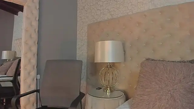 AlannaBlakes online show from January 12, 1:01 am