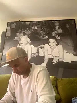 Hothotboyg online show from January 10, 10:49 pm