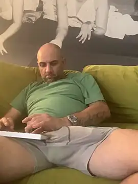 Hothotboyg online show from March 19, 7:25 pm