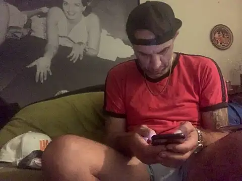 Snapshot of Hothotboyg chatting on September 24, 10:55 am Hothotboyg online show from September 24, 10:55 am