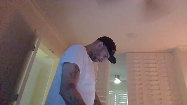 Hothotboyg online show from May 1, 7:19 pm