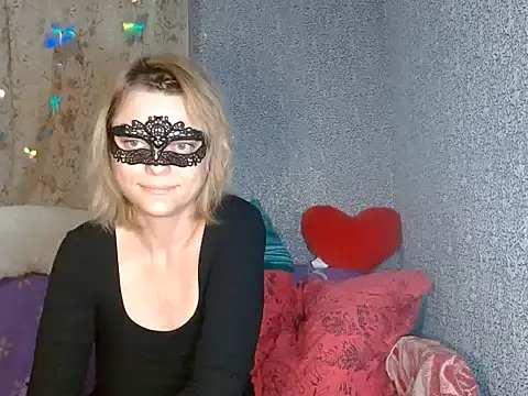 Snapshot of Miss_Nona chatting on November 14, 5:00 am Miss Nona online show from November 14, 5:00 am