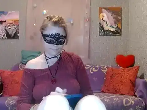 Miss Nona online show from April 24, 9:44 am