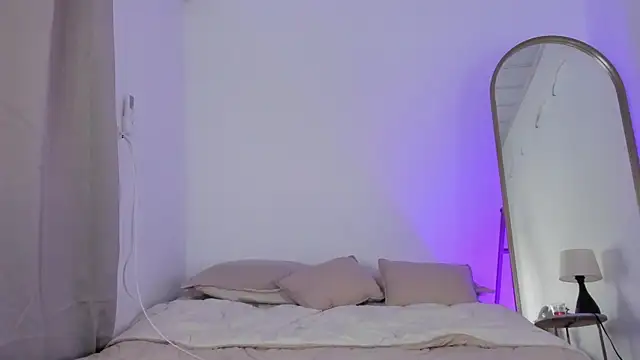 elzafuentes1 online show from November 4, 8:12 pm