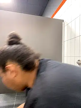 wishuhope4 online show from October 20, 4:51 pm