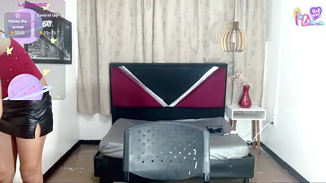 Snapshot of luisa__torres chatting on June 12, 3:26 am luisa torres online show from June 12, 3:26 am