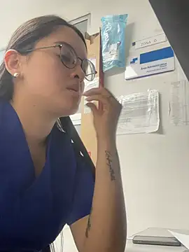 marianm29 online show from January 13, 1:15 pm