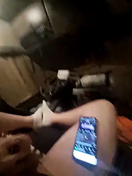 Snapshot of maciasgda chatting on December 19, 10:23 pm maciasgda online show from December 19, 10:23 pm