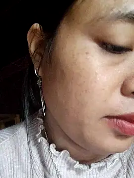 Snapshot of Angela-babyxx chatting on November 21, 1:37 am Angela-babyxx online show from November 21, 1:37 am