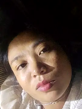 Snapshot of Angela-babyxx chatting on October 22, 1:16 am Angela-babyxx online show from October 22, 1:16 am