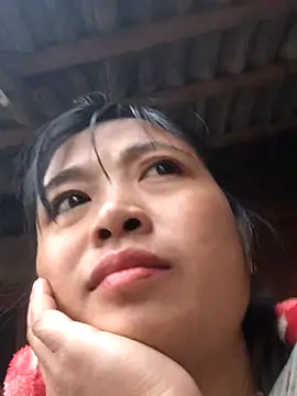 Snapshot of Angela-babyxx chatting on December 16, 1:43 am Angela-babyxx online show from December 16, 1:43 am