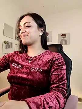  KittyEvans  online show from February 23, 4:14 am