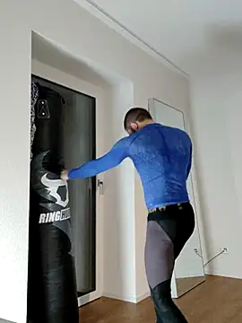 EyesNeverLies online show from September 28, 3:24 am