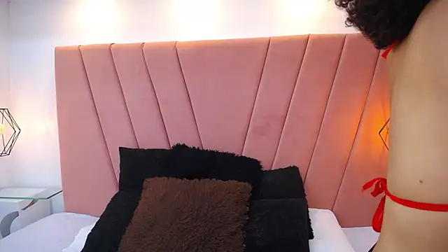 miss m1a online show from November 12, 11:03 am