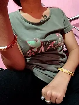 Snapshot of dezy_34 chatting on September 24, 7:48 am dezy 34 online show from September 24, 7:48 am