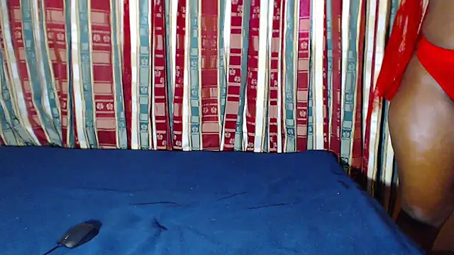 Snapshot of xebonyqueeenxxx chatting on September 28, 10:55 am xebonyqueeenxxx online show from September 28, 10:55 am
