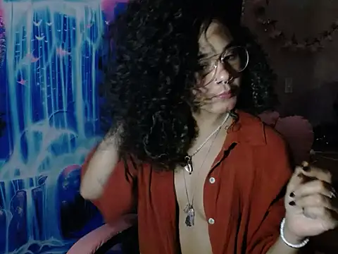 Delliriummm online show from February 5, 6:31 am