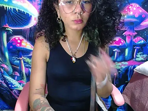 Delliriummm online show from February 7, 11:13 pm