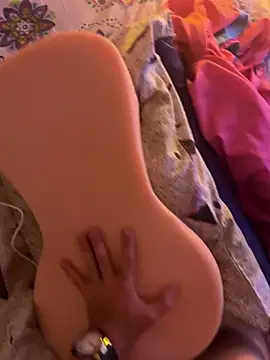 Dani3l17  online show from April 12, 7:33 am