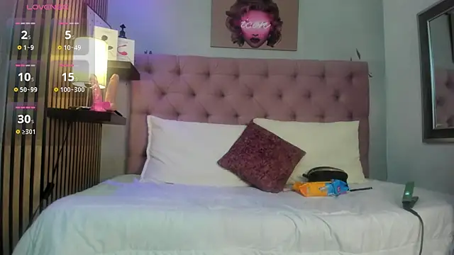 Snapshot of luna__dance chatting on October 16, 3:59 am luna dance online show from October 16, 3:59 am