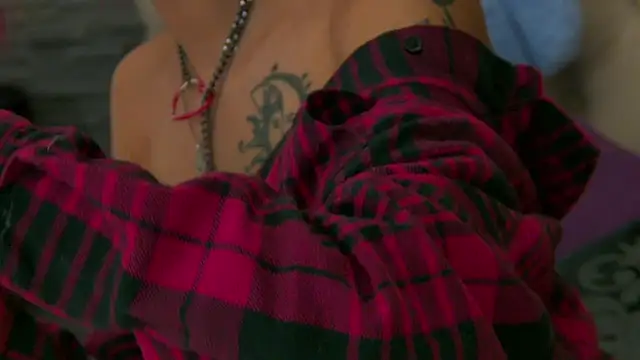 VannyFoxx online show from January 18, 8:23 pm