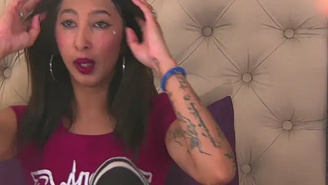 VannyFoxx online show from July 17, 7:44 pm