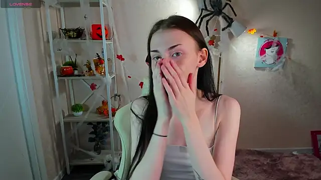 Jennie Hunter online show from November 6, 9:35 am