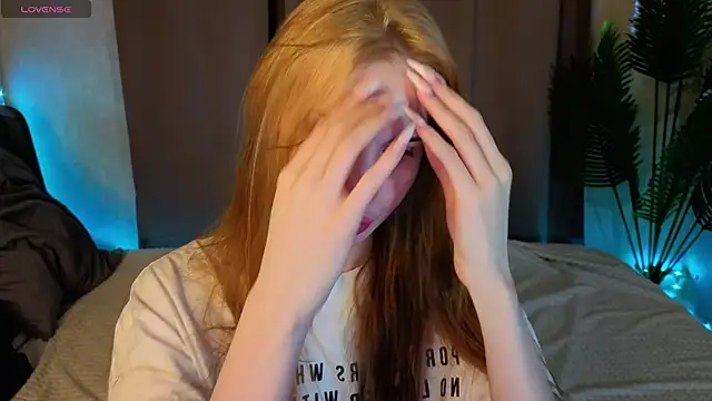 Jennie Hunter online show from April 12, 9:23 am