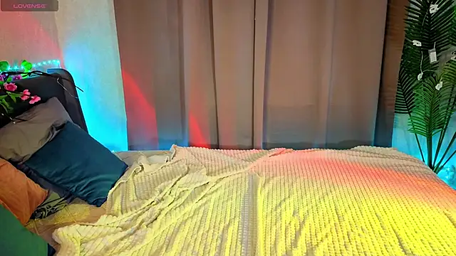 Jennie Hunter online show from April 3, 9:27 am