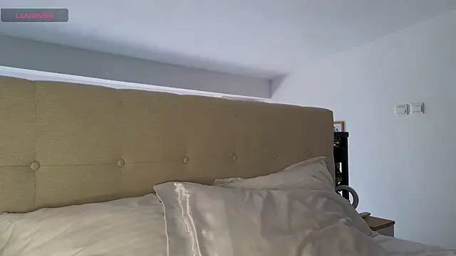 RyanStorm  online show from March 25, 12:15 pm