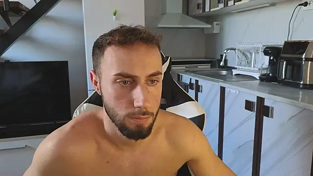 RyanStorm  online show from October 18, 11:34 am