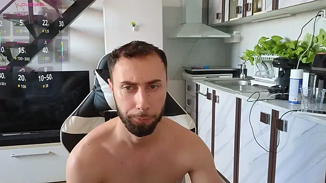 Snapshot of RyanStorm_ chatting on June 22, 10:23 am RyanStorm online show from June 22, 10:23 am