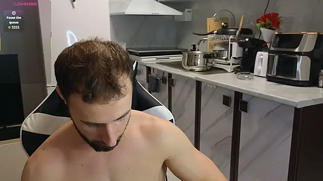 RyanStorm  online show from November 13, 6:45 pm