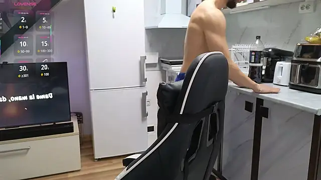 RyanStorm  online show from November 25, 4:18 pm