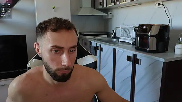 RyanStorm  online show from November 1, 12:43 pm