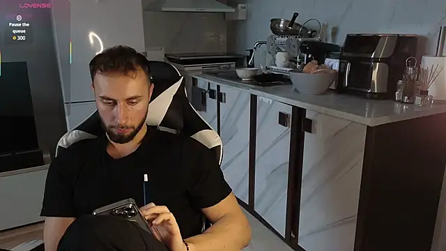 RyanStorm  online show from November 7, 1:59 pm