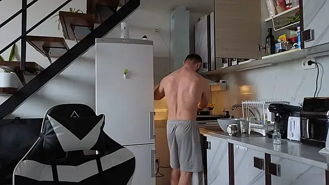 RyanStorm  online show from October 24, 10:25 am