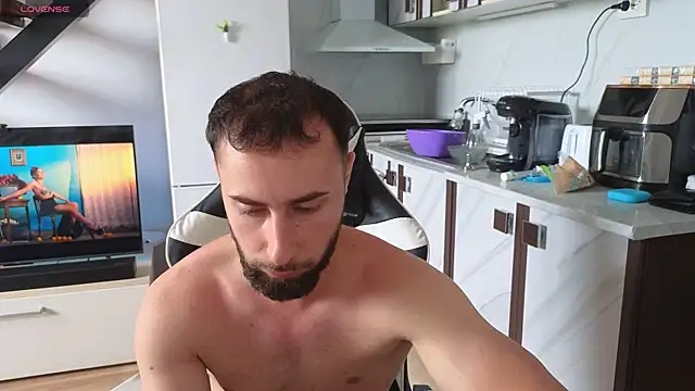RyanStorm  online show from May 30, 9:15 am