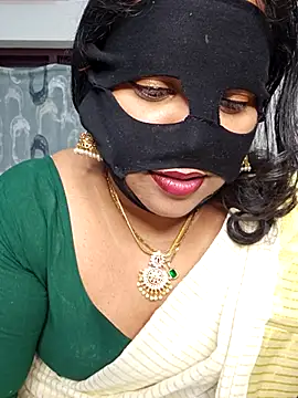 Snapshot of Hima_kerala chatting on June 14, 2:40 pm Hima kerala online show from June 14, 2:40 pm