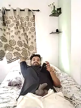 avi007p online show from March 29, 7:54 am