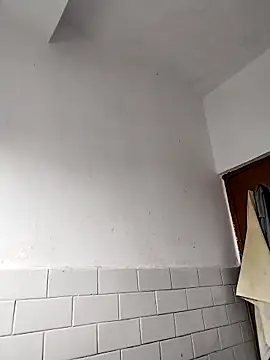 avi007p online show from February 26, 5:07 am