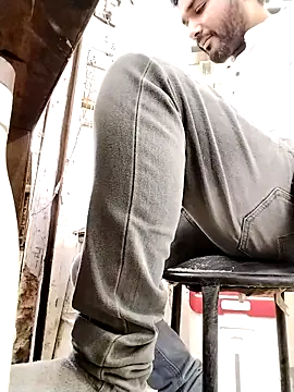 avi007p online show from February 16, 10:03 am