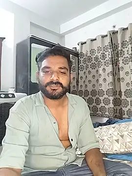 Snapshot of avi007p chatting on June 17, 6:40 pm avi007p online show from June 17, 6:40 pm