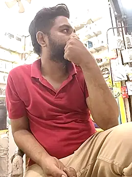 Snapshot of avi007p chatting on June 23, 3:32 pm avi007p online show from June 23, 3:32 pm