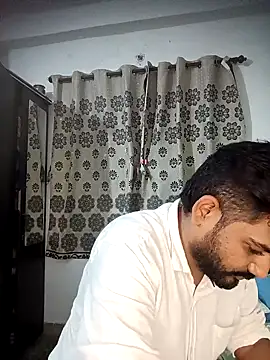 Snapshot of avi007p chatting on July 17, 5:43 pm avi007p online show from July 17, 5:43 pm