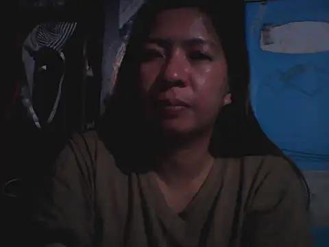 Prettymauixx online show from February 11, 2:17 pm