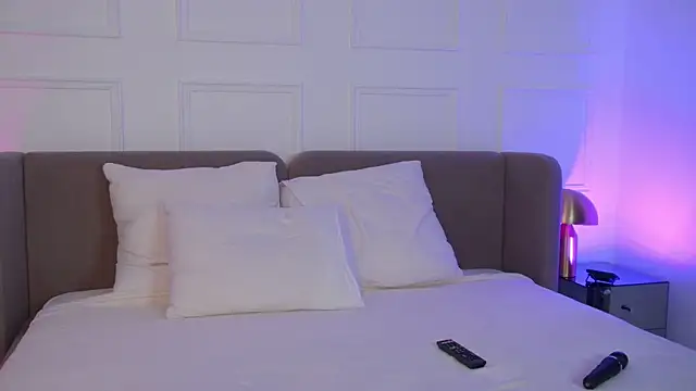 JaneBrock online show from March 27, 12:39 pm