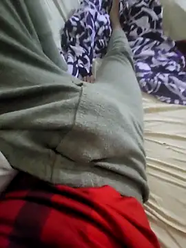 WelloffUpthrow online show from December 17, 12:04 am