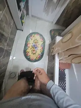 WelloffUpthrow online show from November 26, 1:33 pm