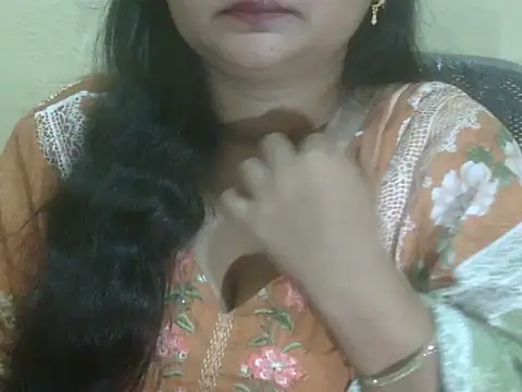 Snapshot of Saniya_K chatting on October 28, 4:24 am Saniya K online show from October 28, 4:24 am